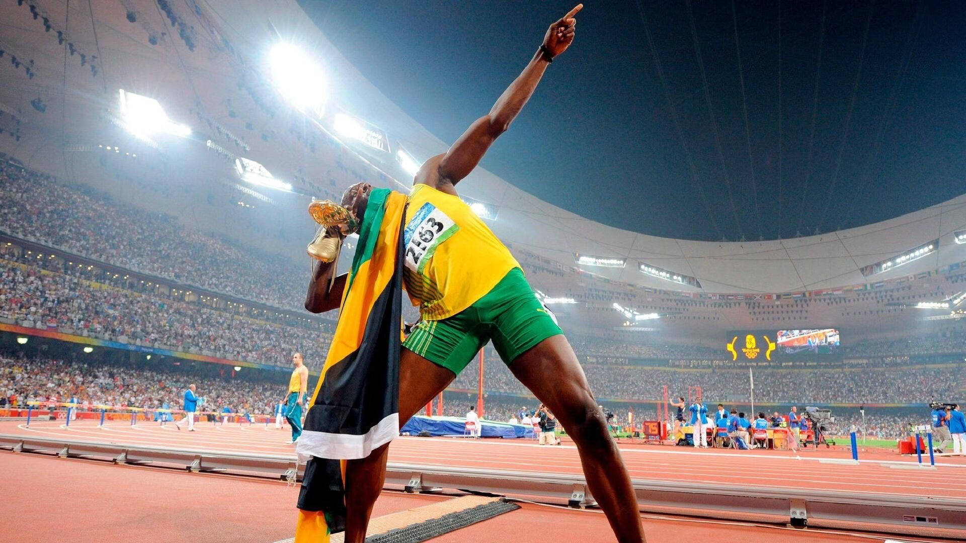 电竞比赛中的运气因素：随机性与策略性